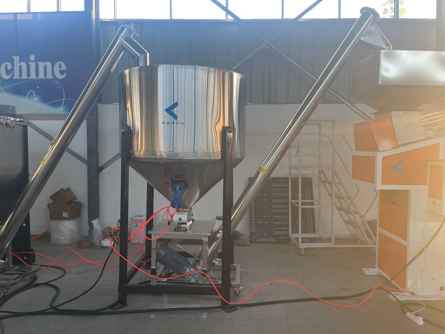 Fertilizer Powder Mixing & Packaging Line (6) Línea de mezcla y envasado de fertilizantes en polvo (6)