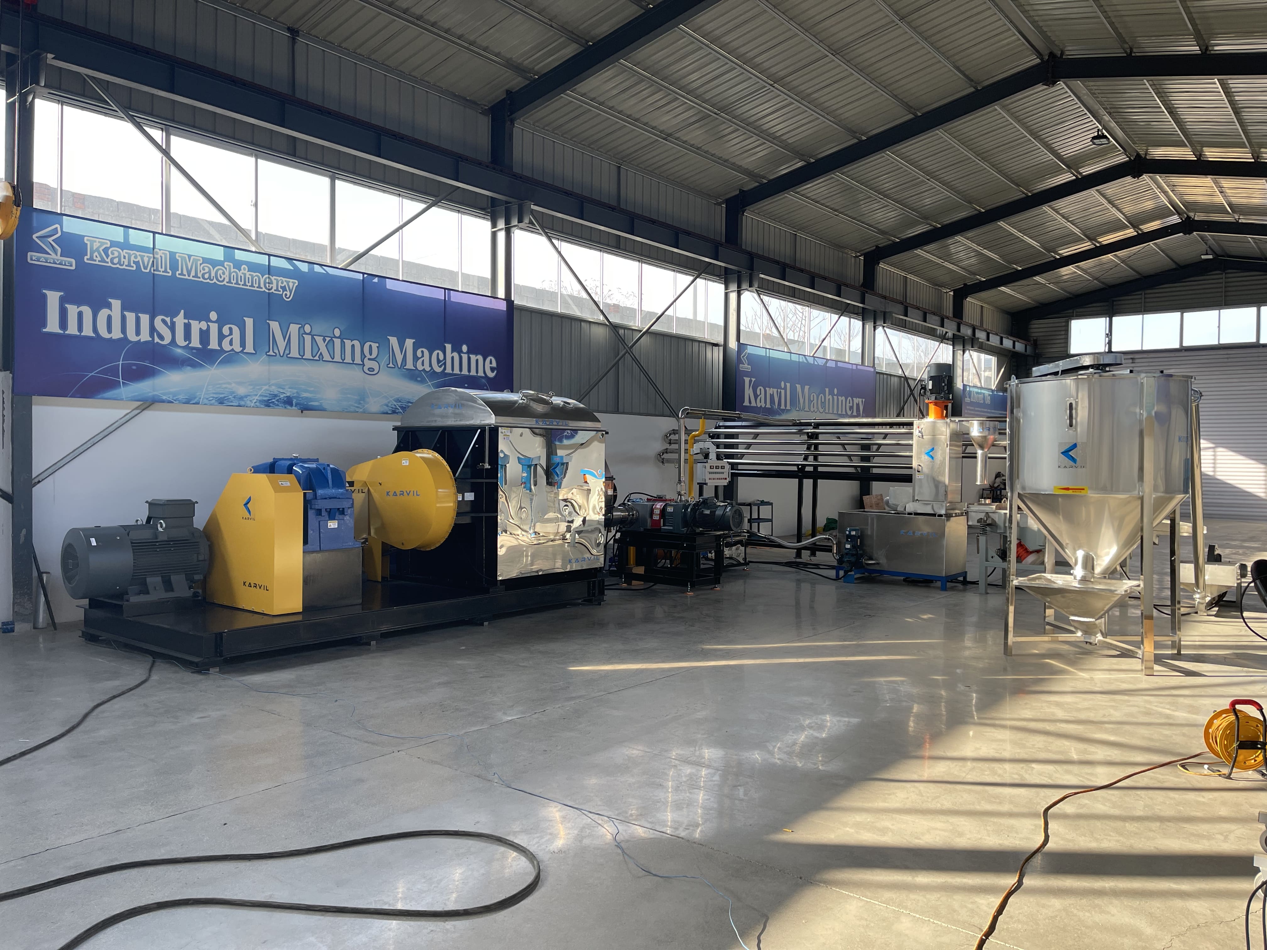 Línea de producción de gránulos de pegamento termofusible con mezclador Sigma 2000L
